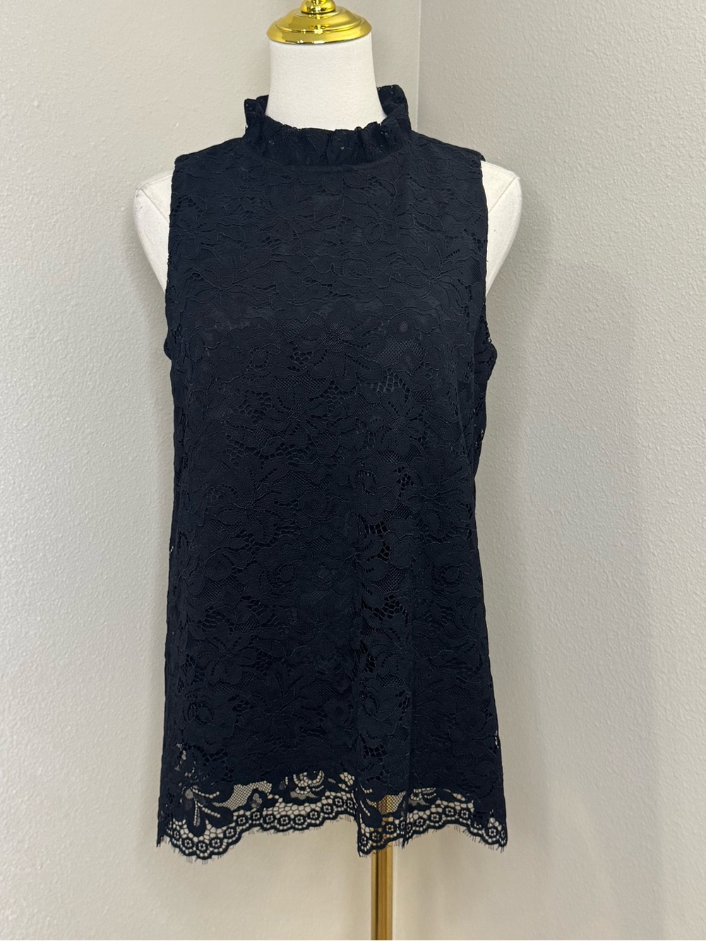 Anne Klein Black Lace Sleeveless Tie Neck Blouse Top Size S NWT MSRP $99